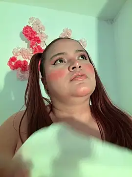 Snapshot of melanie_hh1 chatting on 1, 2, 2026 melanie hh1 online show from 1, 2, 2026