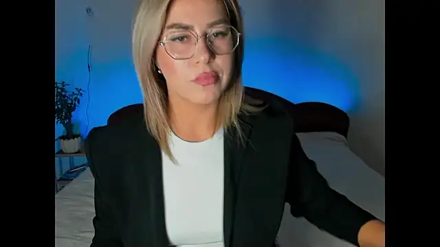 Roxi Joy online show from 15, 1, 2026