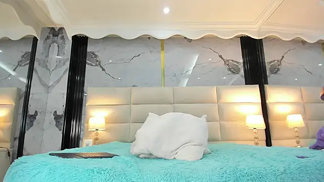 VictoriaKyros online show from 9, 4, 2026