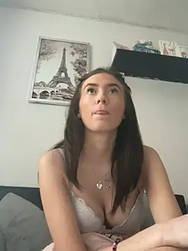 Snapshot of Keriacat_ chatting on 6, 1, 2026 Keriacat online show from 6, 1, 2026