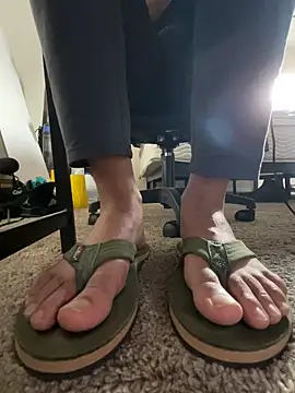 Kingbertfeet online show from 3, 2, 2026