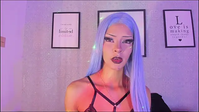 kira vance online show from 23, 7, 2026