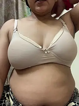 Snapshot of missmisha01 chatting on 5, 7, 2026 missmisha01 online show from 5, 7, 2026