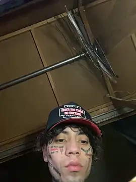 Snapshot of baby_young chatting on 18, 12, 2025 baby young online show from 18, 12, 2025