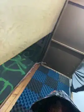 Snapshot of baby_young chatting on 21, 12, 2025 baby young online show from 21, 12, 2025