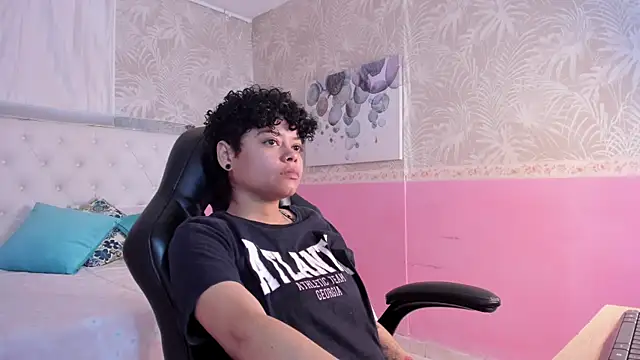 Sasha Venom online show from 18, 12, 2025