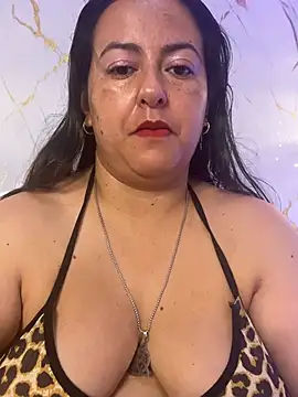 Snapshot of evelyn_harpeery chatting on 3, 6, 2026 evelyn harpeery online show from 3, 6, 2026