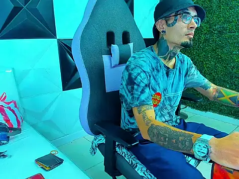 Boy tatto77 online show from 23, 7, 2026