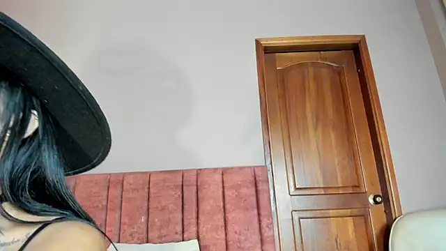 GahiaBelucci online show from 30, 3, 2026