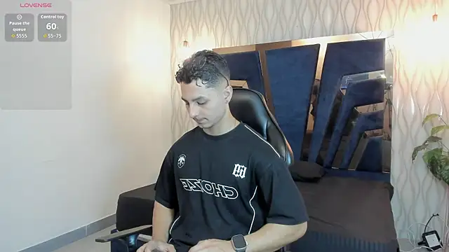 Noah Clarkk online show from 4, 4, 2026