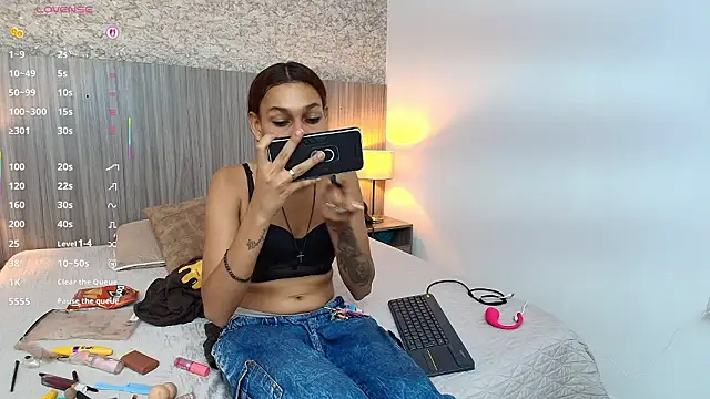 Snapshot of zoe_bermudez chatting on 20, 2, 2026 zoe bermudez online show from 20, 2, 2026