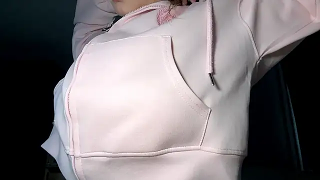 Snapshot of lisa_montana chatting on 23, 12, 2025 lisa montana online show from 23, 12, 2025