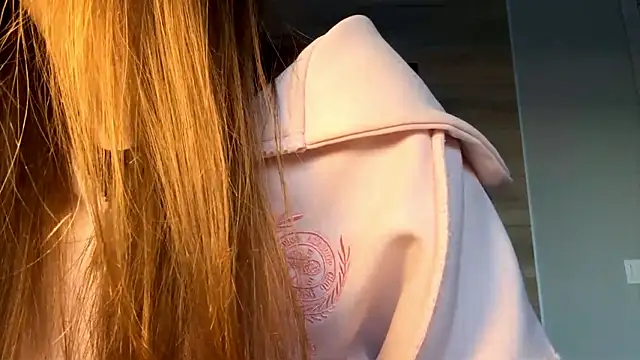 Snapshot of lisa_montana chatting on 2, 2, 2026 lisa montana online show from 2, 2, 2026