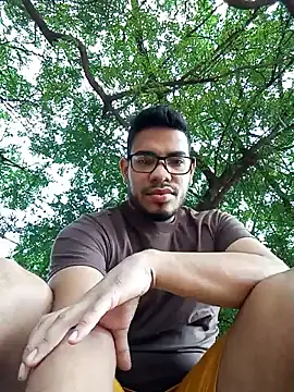 Moreno latino sex online show from 8, 1, 2026