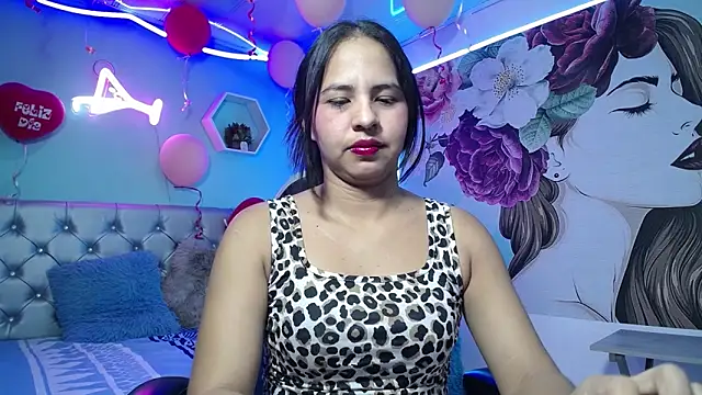 nicol ross19 online show from 16, 2, 2026