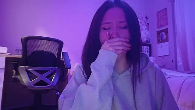 luvvivii online show from 11, 2, 2026