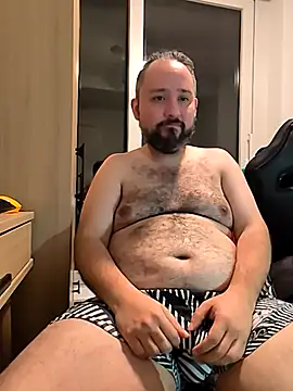 Snapshot of Hairy_bear86 chatting on 8, 1, 2026 Hairy bear86 online show from 8, 1, 2026