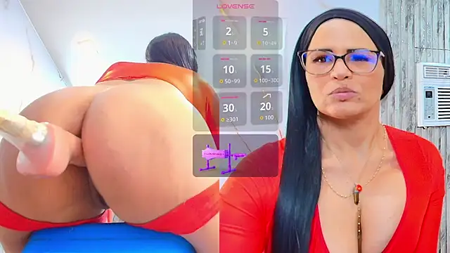 Snapshot of Isis_car0lina chatting on 9, 8, 2026 Isis car0lina online show from 9, 8, 2026
