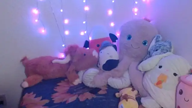 Snapshot of GabbyDaniella chatting on 2, 3, 2026 GabbyDaniella online show from 2, 3, 2026