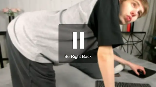 andyyzzz online show from 8, 3, 2026