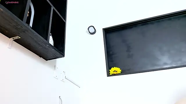 Emilyy05  online show from 6, 4, 2026