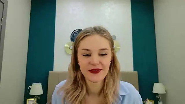 Molly Voss online show from 9, 2, 2026