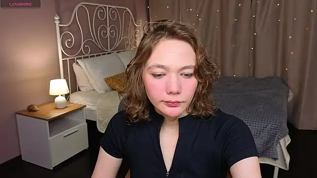 Snapshot of NovaEva_ chatting on 24, 5, 2026 NovaEva online show from 24, 5, 2026