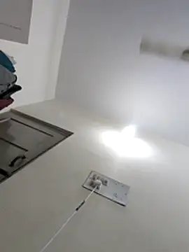 thelonewolf36 online show from 5, 4, 2026