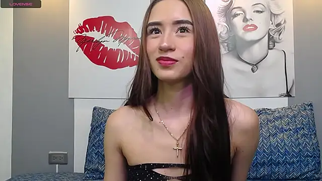 Snapshot of priya_tara chatting on 3, 2, 2026 priya tara online show from 3, 2, 2026