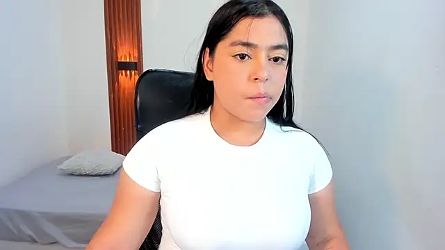 Snapshot of CelesteMoon5 chatting on 1, 6, 2026 CelesteMoon5 online show from 1, 6, 2026