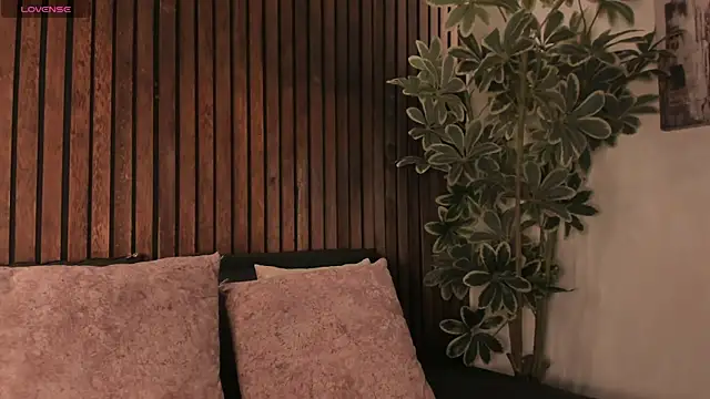 Lilith Sage  online show from 12, 4, 2026