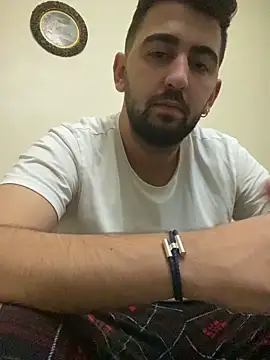 Snapshot of akindrv1 chatting on 21, 12, 2025 akindrv1 online show from 21, 12, 2025