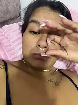Snapshot of Chloe_cortes chatting on 4, 6, 2026 Chloe cortes online show from 4, 6, 2026