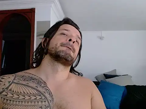 gonzzohunterr online show from 19, 4, 2026