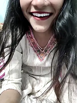 Yours-Zeenat online show from 5, 2, 2026