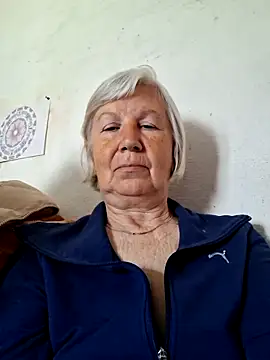 Snapshot of KlaudiaDarling chatting on 1, 5, 2026 KlaudiaDarling online show from 1, 5, 2026