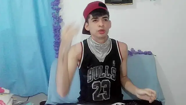 nico22love online show from 22, 2, 2026