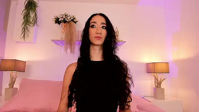 Snapshot of LunaDupont chatting on 6, 2, 2026 LunaDupont online show from 6, 2, 2026