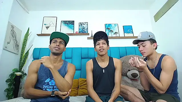 Interracial Snow Bunny online show from 23, 3, 2026