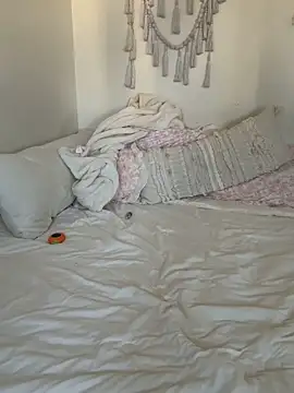 Tiffytooopretty online show from 22, 5, 2026