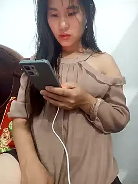 Snapshot of congchua977 chatting on 7, 5, 2026 congchua977 online show from 7, 5, 2026