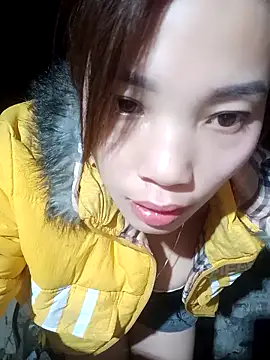 Snapshot of yeutinh00 chatting on 6, 1, 2026 yeutinh00 online show from 6, 1, 2026