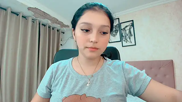 littlemolly walcott online show from 14, 4, 2026