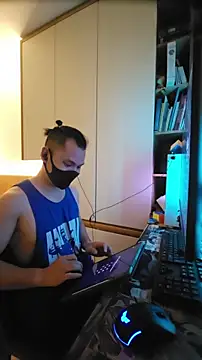 Snapshot of OnlyHand9x chatting on 1, 3, 2026 OnlyHand9x online show from 1, 3, 2026