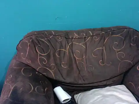 latinomoreno95 online show from 5, 1, 2026