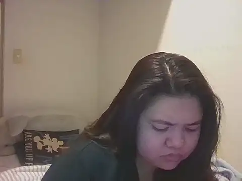 Snapshot of Allie_143 chatting on 6, 1, 2026 Allie 143 online show from 6, 1, 2026