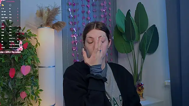 Snapshot of BrianneMallory chatting on 26, 2, 2026 BrianneMallory online show from 26, 2, 2026