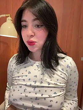 Snapshot of evelynrosess1 chatting on 25, 6, 2026 evelynrosess1 online show from 25, 6, 2026