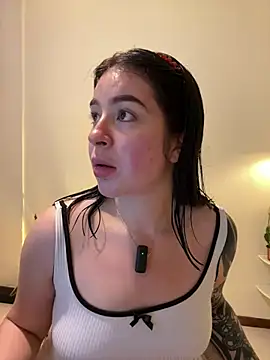 Snapshot of evelynrosess1 chatting on 7, 7, 2026 evelynrosess1 online show from 7, 7, 2026