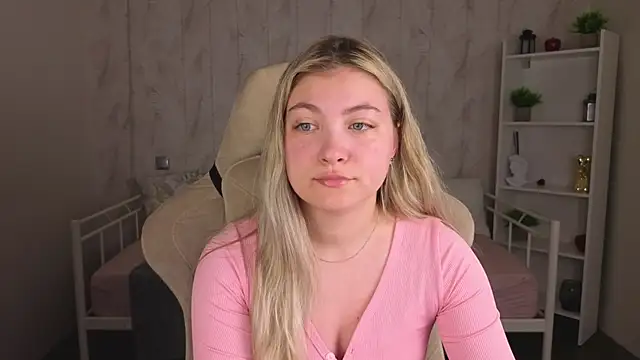 Snapshot of Angel__Grace chatting on 25, 5, 2026 Angel Grace online show from 25, 5, 2026